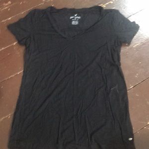 American Eagle Black t-shirt